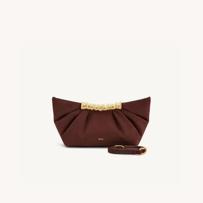Pochette JW PEI en PU avec finition métallique plissée pour femmes occasions spéciales soirée élégante