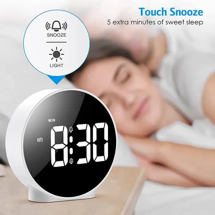 Réveil numérique LED de bureau, horloge électronique de voyage, double alarme 12/24H, affichage de l