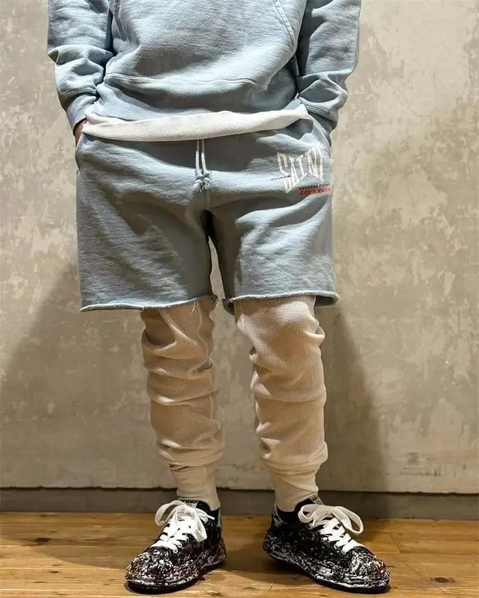 Shorts tendance de la marque SAINT