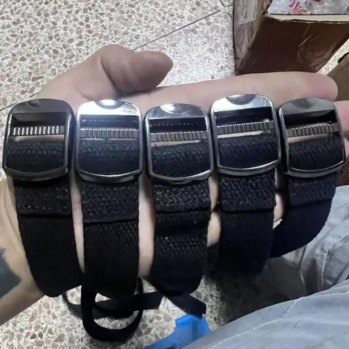 Sangle de fixation de lutte des bras