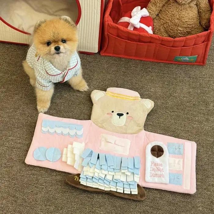 Jouet en polaire doux rose pour chiens jouets à mâcher cachant nourriture occasions spéciales distraction interactive