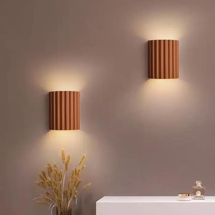 Applique murale nordique moderne en résine, éclairage d'intérieur, lampe de chevet de chambre à couc