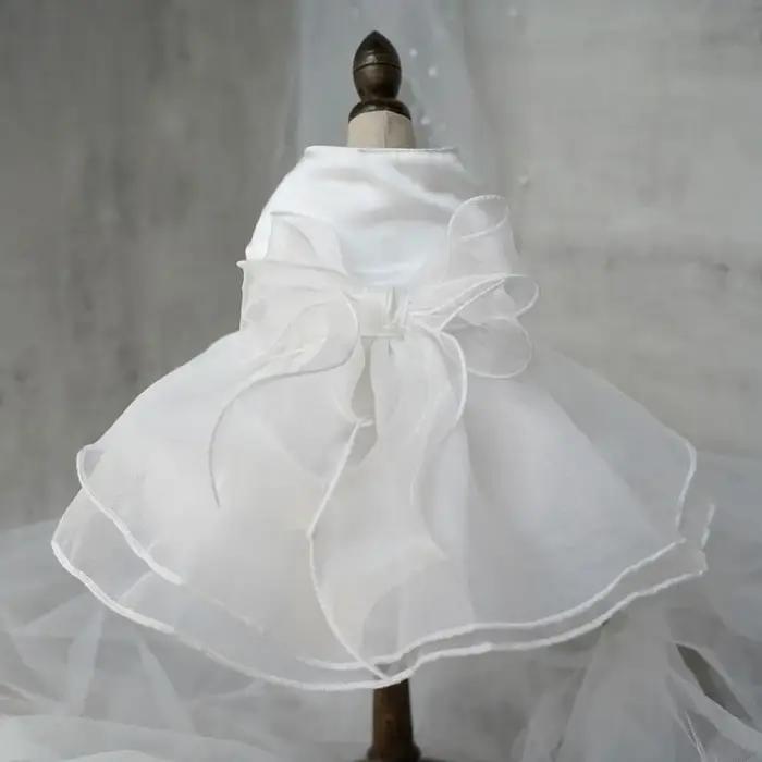 Robe de mariée blanche pour petits chiens