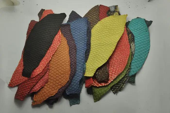 25*10 cm coloré véritable saumon peau de poisson pièce en cuir multicolore bricolage sac ceinture chaussures accessoires