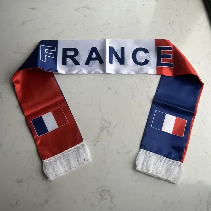 Écharpe française en satin imprimée double face pour événements sportifs et célébrations nationales Coupe du Monde 2026