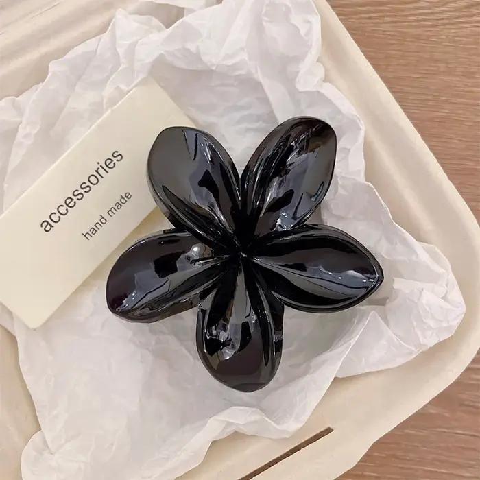 Pince à cheveux géométrique simple élégante mode pour femme vêtements de sauna occasions décontractées toutes saisons