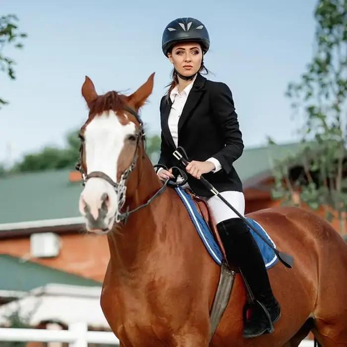 Fouet d'équitation avec poignée antidérapante