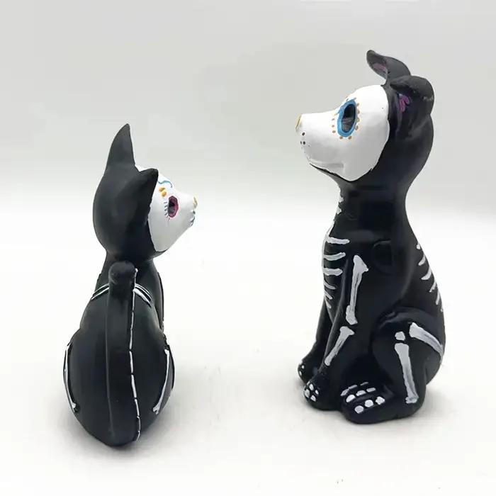 Figurine de chien et de chat du jour des morts