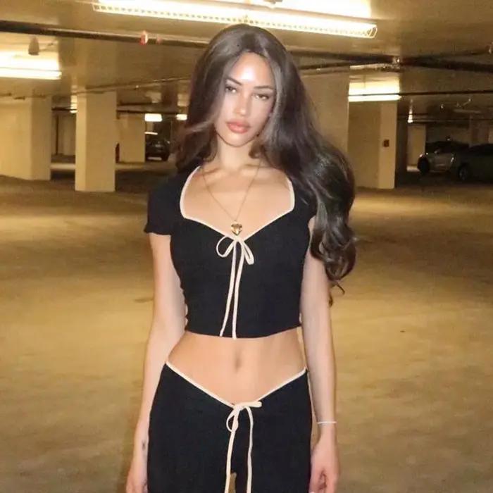 Haut court d'été Y2K avec nœud chic et mignon pour femmes, style Y2K, coupe basse, manches courtes, polyester et élasthanne, adapté aux activités quotidiennes et occasions spéciales
