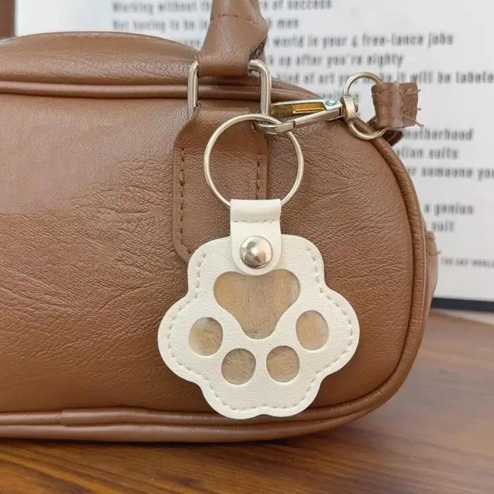 Porte-clés en poils de chien