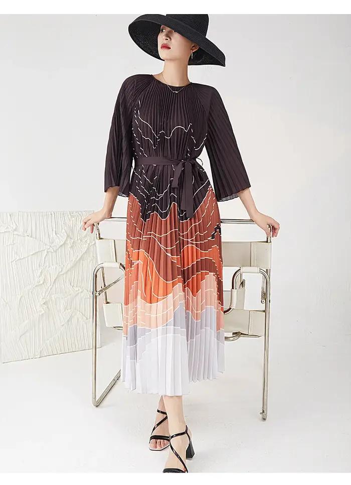 Robes plissées haut de gamme, jupes longues plissées élégantes et sophistiquées, usine OEM de vêtements pour femmes haut de gamme