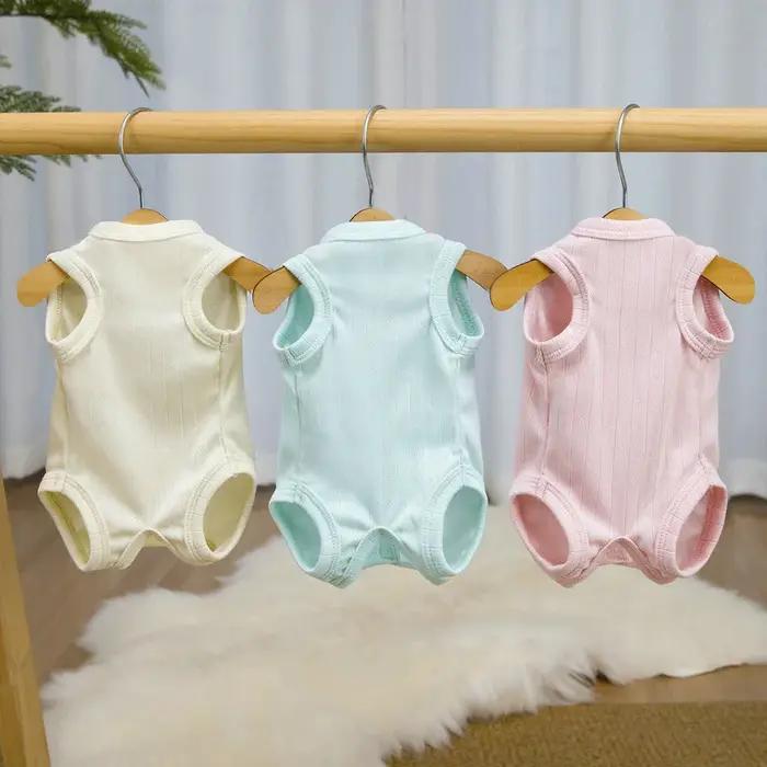 Combinaison post-opératoire respirante pour chiennes et chattes anti-léchage convalescence animaux de compagnie vêtements pour chiennes et chattes matériaux polyester styles chemises à col ouvert pour chiennes et chattes occasions spéciales convalescence post-opératoires