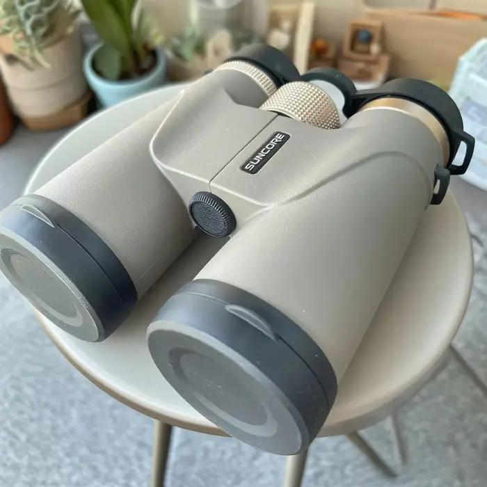 Jumelles SUNCORE 10x42 Optiques HD pour Chasse Randonnée Observation Oiseaux Adultes Kaki Occasions Spéciales