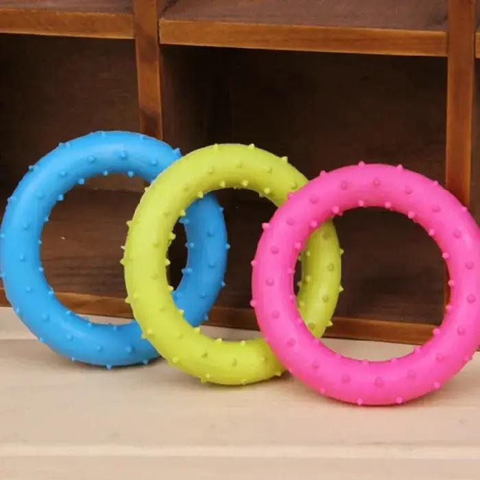 Jouet en plastique non toxique pour chiots et animaux de compagnie pour jouer et s'épanouir occaions de jeu et relaxation