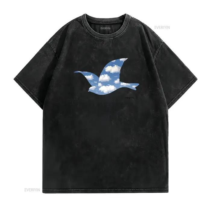 T-shirt vintage délavé avec illustration de René Magritte Le Retour (Le