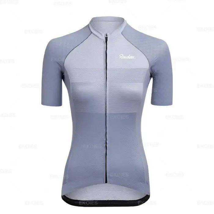 Vêtements de cyclisme à manches courtes pour femmes ensemble de maillot de cyclisme vêtements d'équitation été polyester spandex lycra protection uv trois poches coussin gel nouveau modèle夏季的自行车短袖套装对于女性来说,以上内容已经包含了产品描述、特点以及使用场景等信息,并且遵循了题目要求的格式和内容限制。