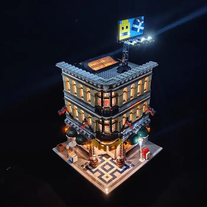 Kit d'éclairage LED pour 10211 Grand Emporium compatible 15005 (seulement éclairage LED, ne comprend pas les briques du modèle)
