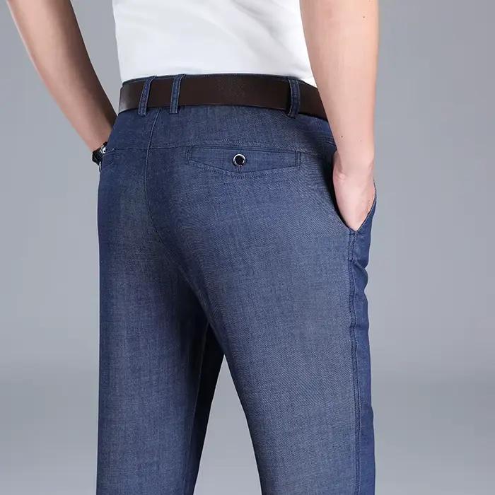 Jean droit noir fin en tissu Lyocell pour homme