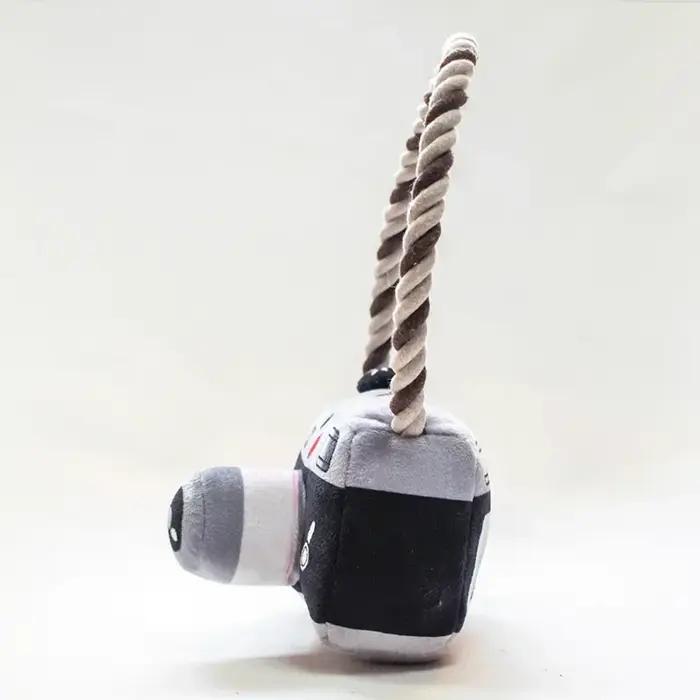 Jouet pour chien en peluche avec caméra intégrée