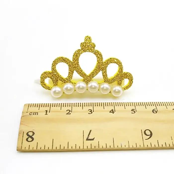 Bricolage mode avec fausse perle décor pour animaux de compagnie mignon couronne forme arcs chien accessoires