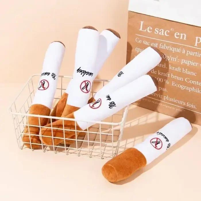 Jouet à mâcher en forme de cigare pour chiens avec sonnette jouets grinçants résistants aux morsures pour nettoyer les dents et divertir occasions spéciales