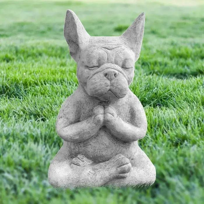 Statue de chien de méditation en résine