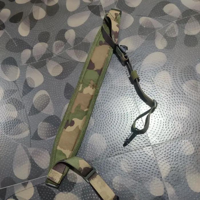 Équipement tactique camouflage Swiss TAZ16 personnalisable - housse casque et sacs chargeurs multiples