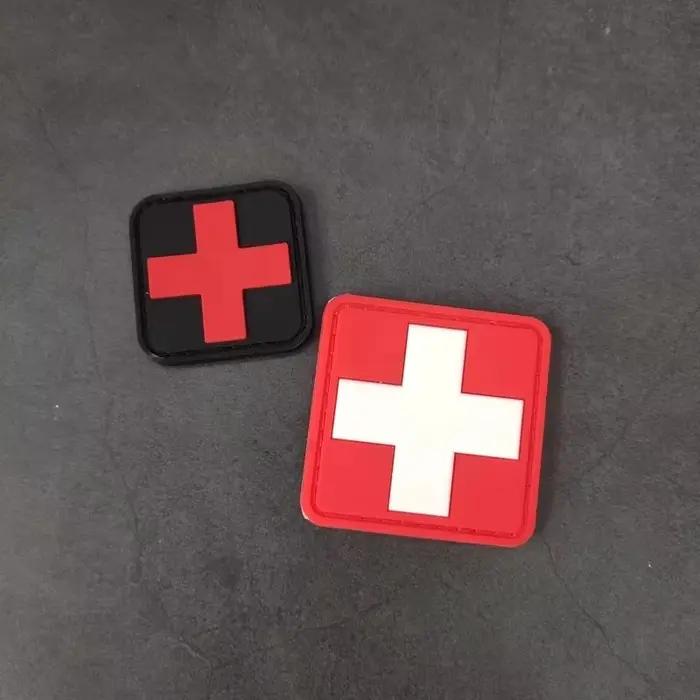 Badge moral de secours de la Croix-Rouge en PVC