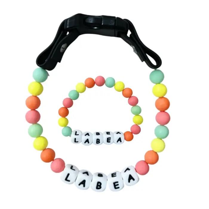 Collier de nom personnalisé en perles pour chiot avec bracelet coloré pour animaux de compagnie occasions spéciales