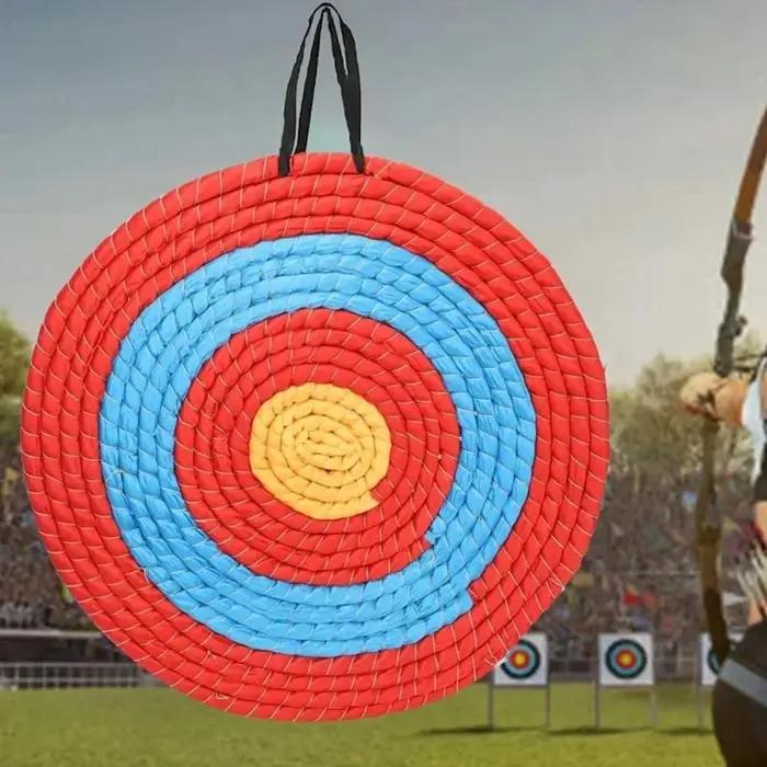 Cible de tir en paille