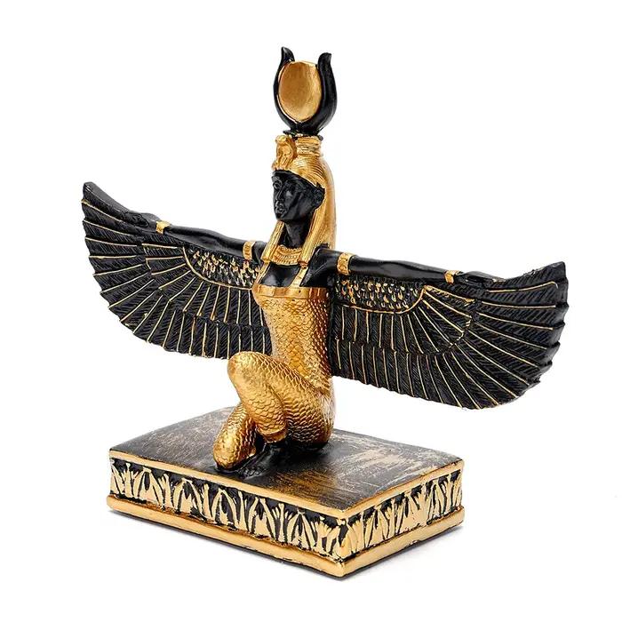 Statue de la déesse Isis