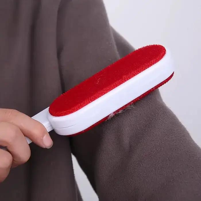 Rouleau anti-peluches autonettoyant