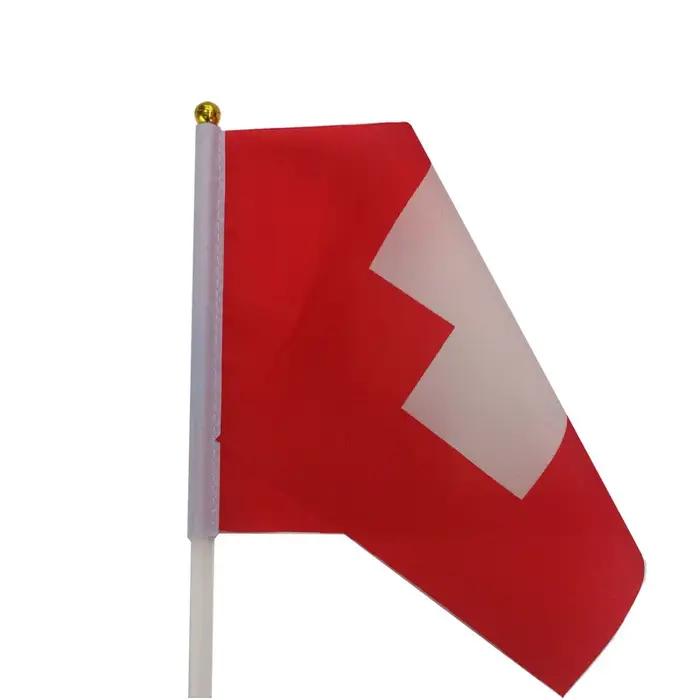 Drapeau de main suisse en polyester pour décoration intérieure et extérieure patriotique et élégante pour les occasions spéciales et la maison