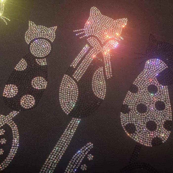 Autocollants en tissu avec strass et paillettes de dessin animé pour vêtements et accessoires vestimentaires décontractés à offrir