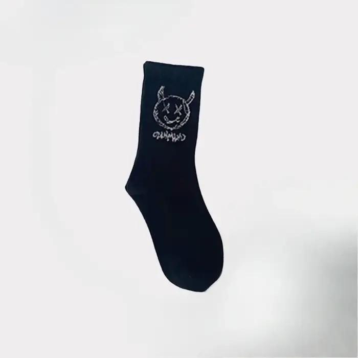 Chaussettes unisexes motif démon graffiti chasse - Style urbain fonctionnel