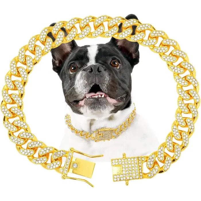 Collier pour chien en or avec chaîne et diamants