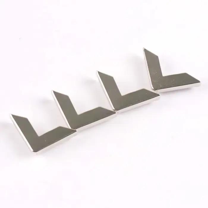Protecteur d'angle de livre mixte à angle droit, pour dossiers de menus, photo, bricolage, coins en métal, décoration d'albums, artisanat, 50 pièces, 16x16x3mm, c2205