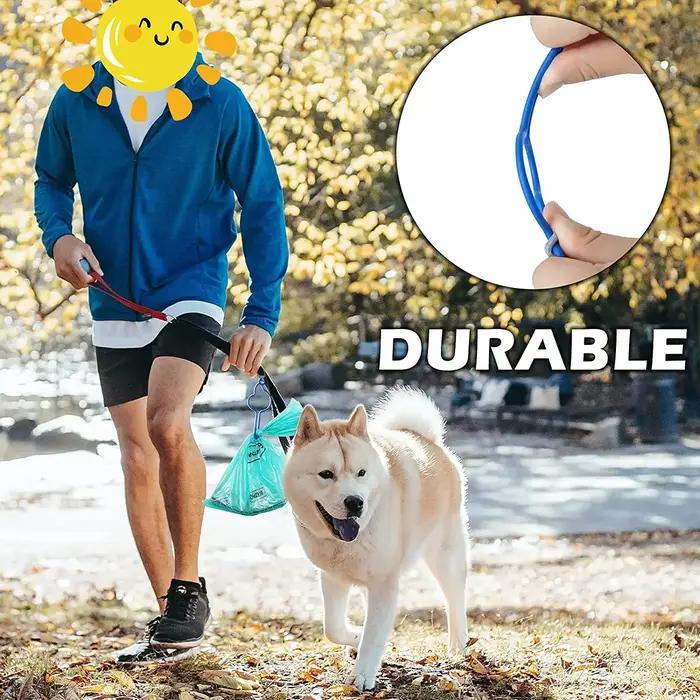 Distributeur de sacs de déchets pour chien mains libres support pour laisse sacs de déchets pour animaux de compagnie accessoires de marche fournitures de nettoyage pour chiens occassions spéciales