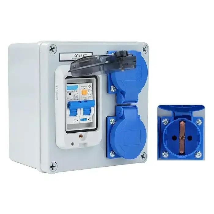 Distributeur d'alimentation mural robuste évalué IP54 avec 2 prises 16A/250V pour Schuko, sécurité maximale, installation facile, adapté aux environnements humides et difficiles