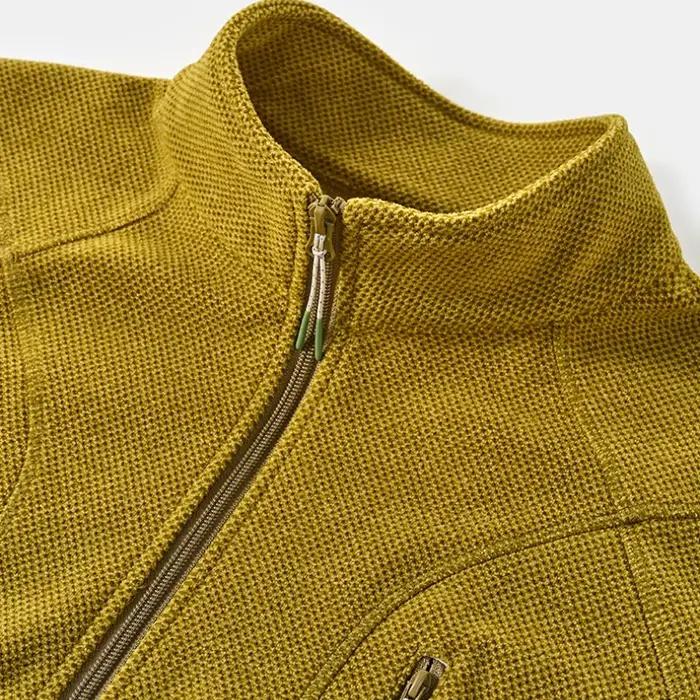 Veste chauffante doublée en polaire pour homme : équipement d'extérieur d'hiver avec col montant et design zippé