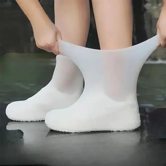 1 paire de couvre-chaussures de pluie en caoutchouc pour usage extérieur