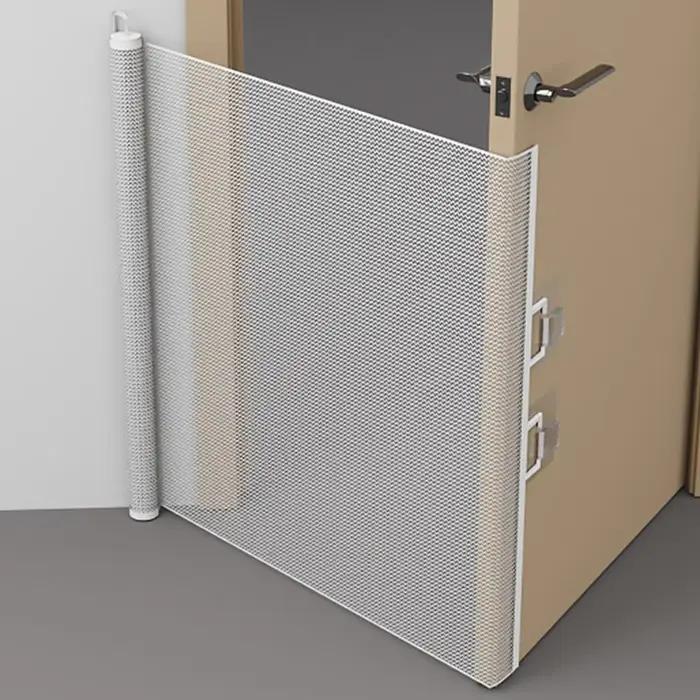 Barrière de sécurité rétractable pour animaux de compagnie