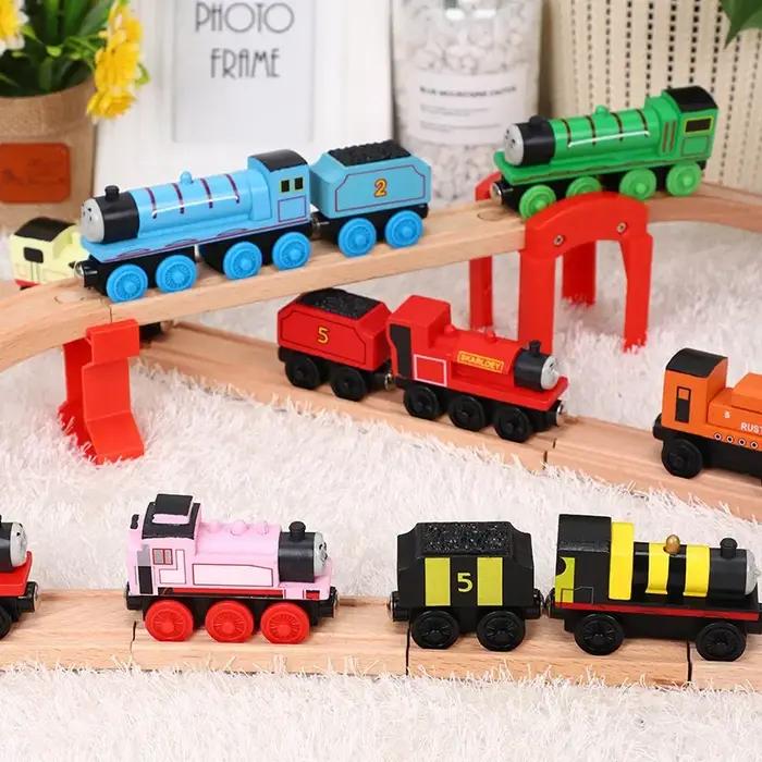 Thomas et ses amis Train en bois jouet de poche or Diesel Molley Lady Toby Rail Train modèle jouets