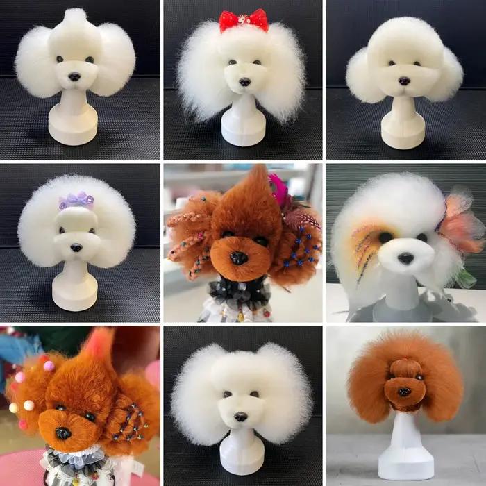 Tête de chien simulée en peluche pour la formation en toilettage