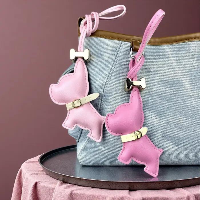 Breloque de sac en cuir PU 7 couleurs Frenchbull Dog - Porte-clés esthétique lavande et rose avec perle en forme d'os - Breloque de voiture tendance - Cadeau pour les amoureux des chiens