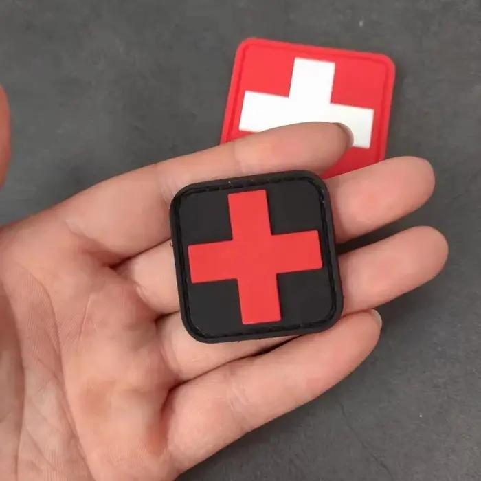 Badge moral de secours de la Croix-Rouge en PVC