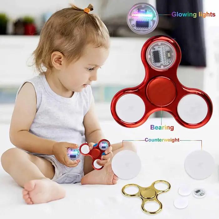 Fidget Spinner lumineux à lumière LED créative, 6 couleurs, changements de main, Golw dans la nuit,