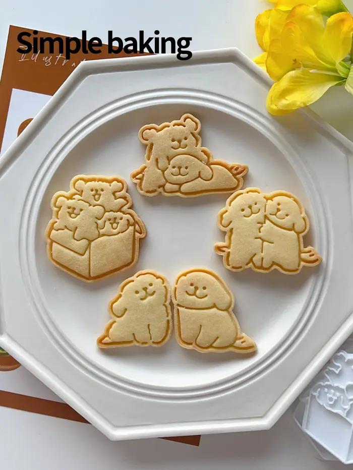 Un joli moule à biscuits avec un motif de chiot