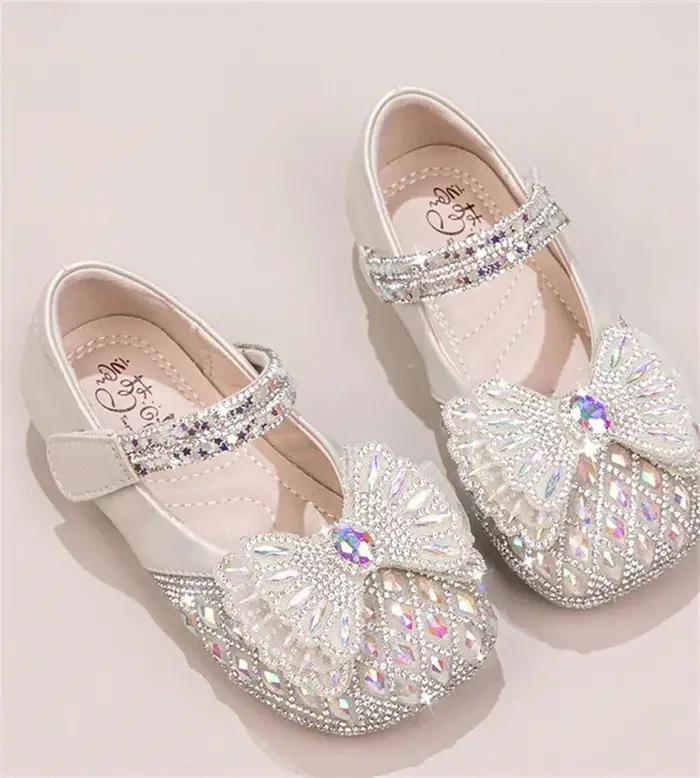 Doux bébé filles printemps/été populaire cristal mignon arc plat brillant défilé princesse chaussure