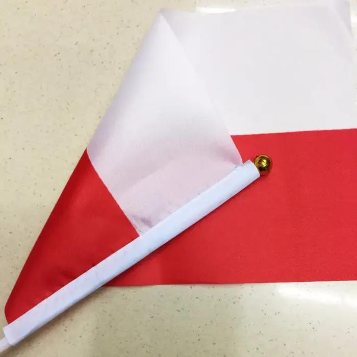 Drapeaux ondulants à la main de la Pologne, sensation de vente en gros, 14x21cm, lot de 10 pièces